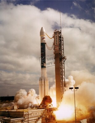#ad US AIR FORCE McDonnell Douglas Delta II rocket launch NAVSTAR GPS 8X12 PHOTO $9.95