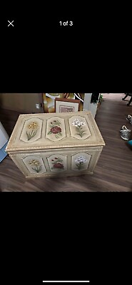 #ad ROSE STEAMER TRUNK VICTORIAN WEDDING OR BRIDES WOODEN CHEST 21” LONG X 13” WIDE $60.00