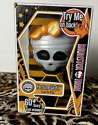 #ad Monster High Fortune Skull Cleo De Nile Scary Answers 2009 Mattel NIB Toy $25.00