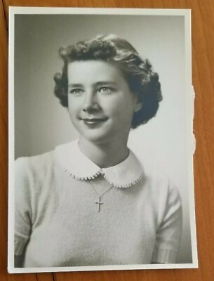 #ad Vintage Black And White Photo Girl With Pin Curles Bob 3.5 x 5quot; 1950s $10.97