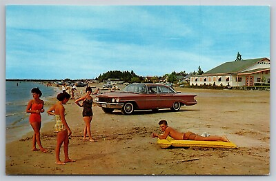 #ad Sauble Beach Pavilion Ontario Dancing Beach Cars Hotspot Postcard L23 $8.50