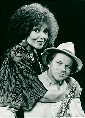 #ad Cleo Laine and John Dankworth. Vintage Photograph 2628437 $14.90