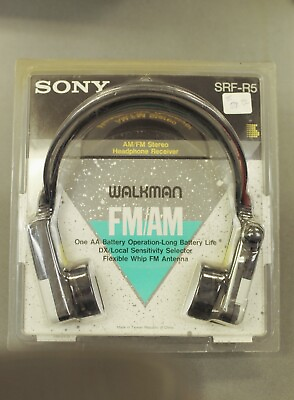 #ad Brand NEW Sony AM FM Walkman Original Packing $159.00
