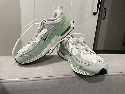 #ad Nike Air women’s size 8 Running Shoes Gently Worn Light Green White $20.00