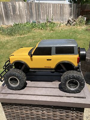 #ad New Bright Ford Bronco 1:8 scale Yellow RC CAR ONLY PARTS OR REPAIR Untested $29.99