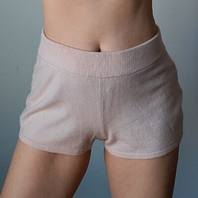 #ad Ann Taylor Women#x27;s Baby Pink 100% Cashmere Knit High Rise Sweater Shorts Size M $37.50