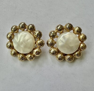 #ad Vintage Large Gold Tone Metal Faux Pearl Cabochon Clip on Earrings $8.00