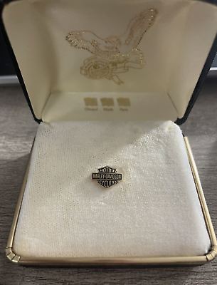 #ad Stamper Black Hills Jewelry 14K Gold Harley Bar Shield Stud Earring Vintage $125.00