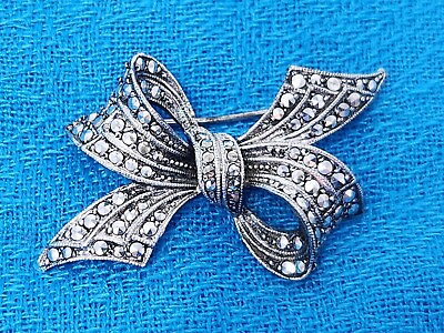 #ad 925 Sterling Silver amp; Marcasite Bow Ribbon Brooch Pin Vintage 10.6g $45.00