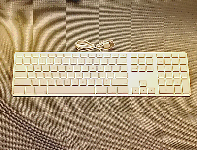 #ad Genuine Apple A1243 Wired Mac Standard USB Keyboard w Numeric Keypad White $33.99