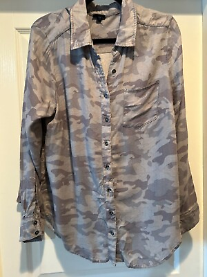 #ad Torrid gray camouflage Flannel button down long sleeve plus top Size 1 1X $11.99