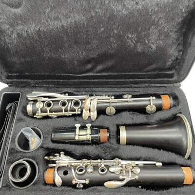 #ad Yamaha YCL 35 Bb Clarinet Wind Instrument All pads replaced With Hard Case USED $341.00