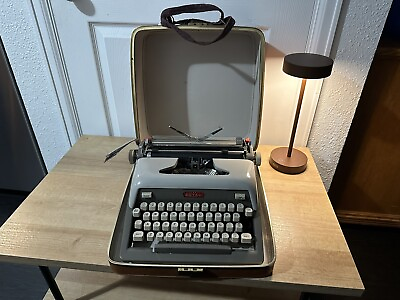 #ad Vintage Royal Futura 800 Portable Gray Manual Typewriter w Leather Case Works $129.99