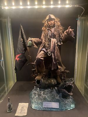 #ad Hot Toys Pirates of the Caribbean Jack Sparrow DX 15. $500.00