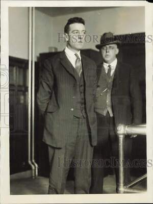 #ad 1926 Press Photo Convict Ambrose Ross at the trial of Stanley Klvana in New York $19.99