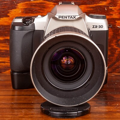 #ad Pentax ZX 30 35mm AF Film SLR Camera W 28 80mm Lens amp; Grip Tested Working $30.00