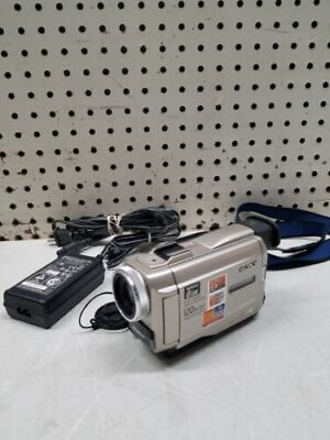 #ad Sony DCR TRV8 Handheld Digital Video Camera W Charger Tested amp; Working $91.13