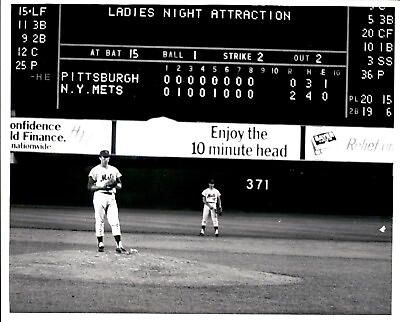 #ad LD306 1968 Orig Burke Photo JERRY KOOSMAN PITCHES TO LAST BATTER METS PIRATES $20.00