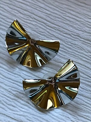 #ad Estate Large Folded Silvertone Fan Post Earrings for Pierced Ears – 1.5 x 0.75 i $9.12